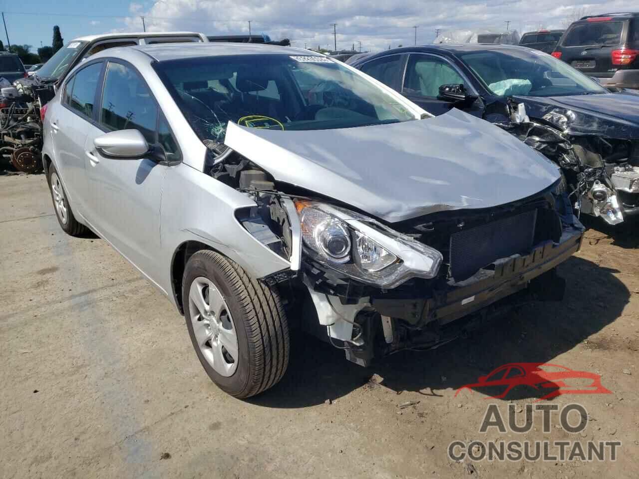 KIA FORTE 2016 - KNAFK4A64G5589045