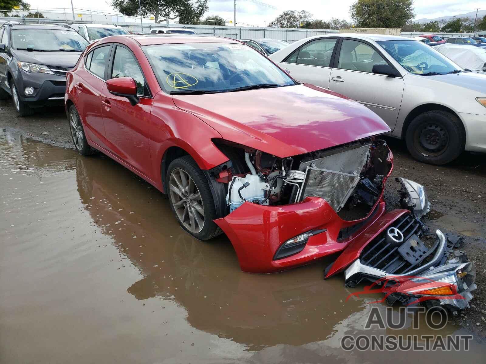 MAZDA 3 2018 - 3MZBN1L31JM221754