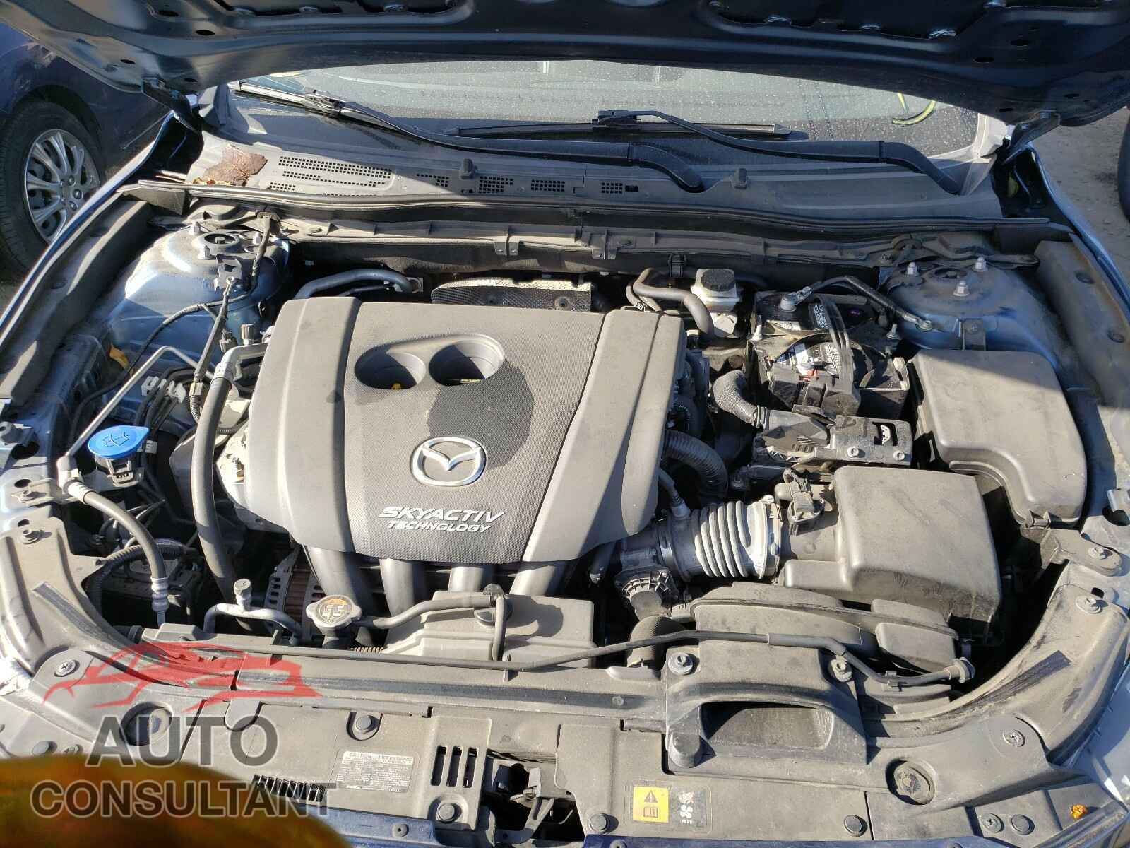MAZDA 3 2017 - 3MZBN1L33HM128079