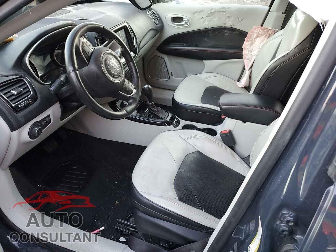 JEEP COMPASS 2018 - 3C4NJDCBXJT168997