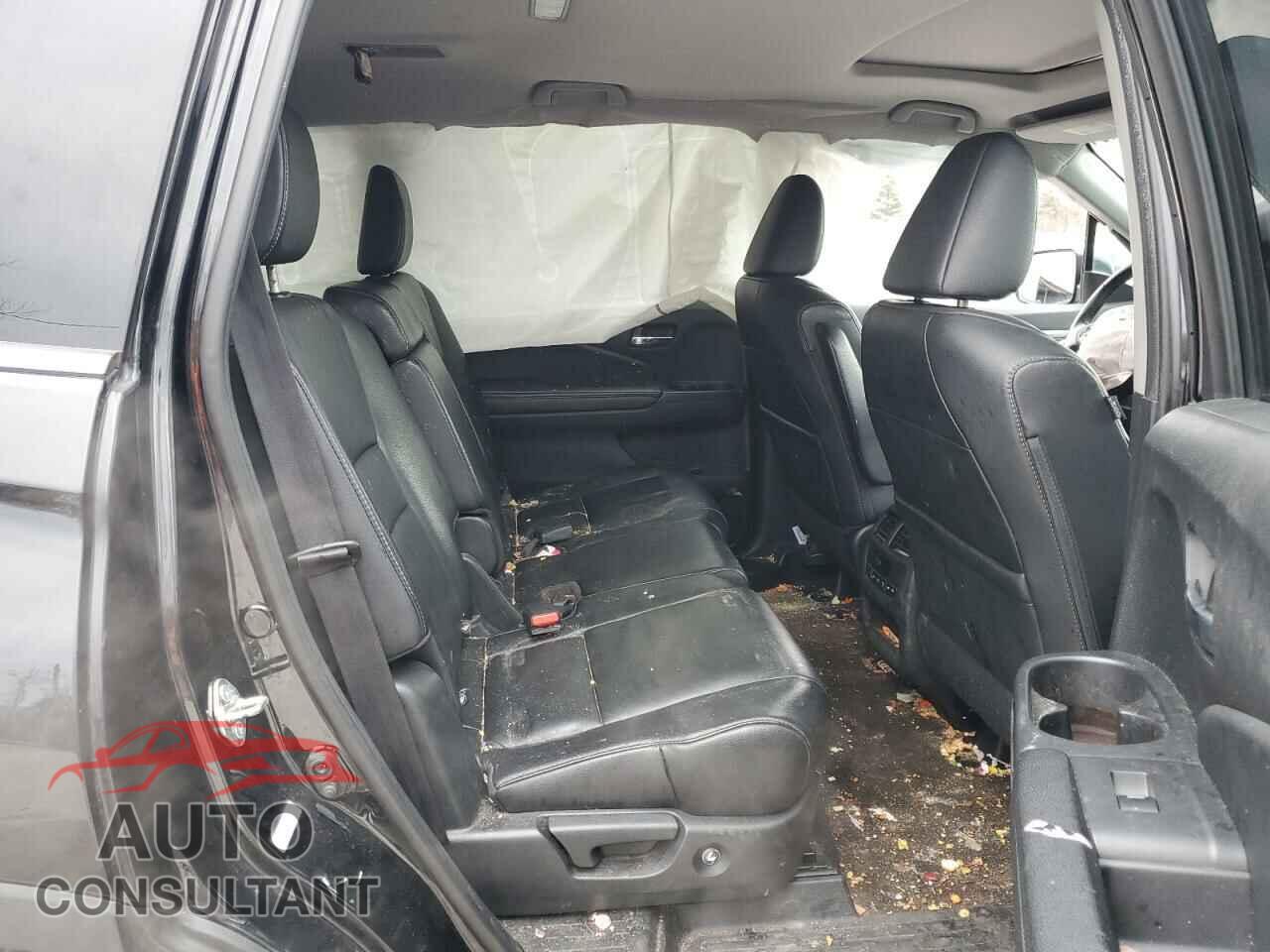 HONDA PILOT 2016 - 5FNYF6H79GB037159