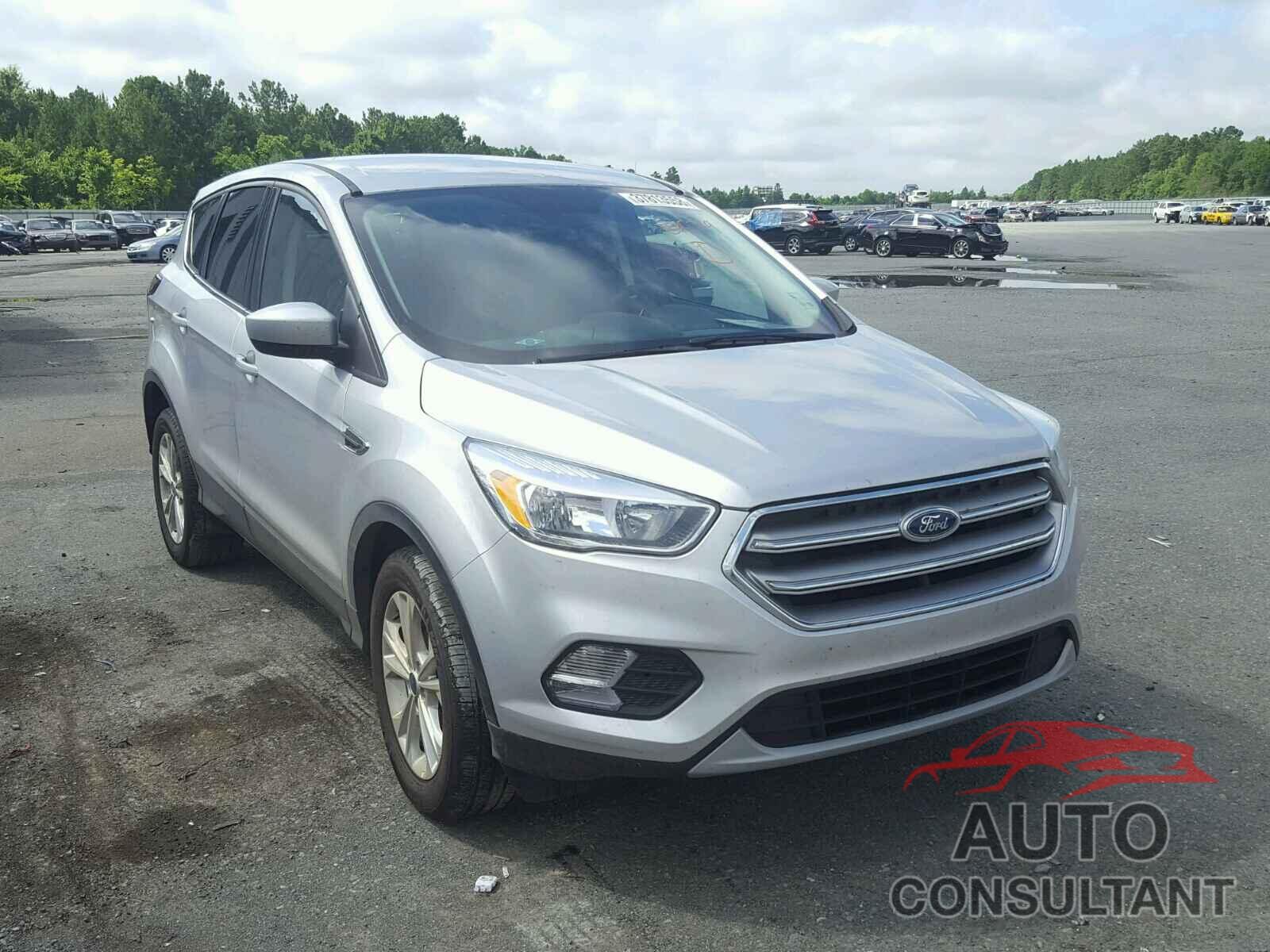 FORD ESCAPE 2017 - 1FMCU0GDXHUE85399