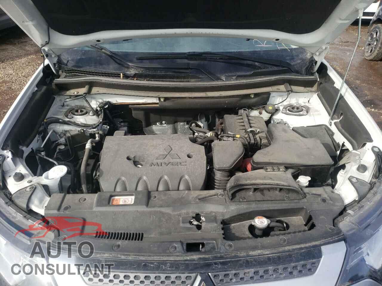 MITSUBISHI OUTLANDER 2020 - JA4AZ3A35LZ030500