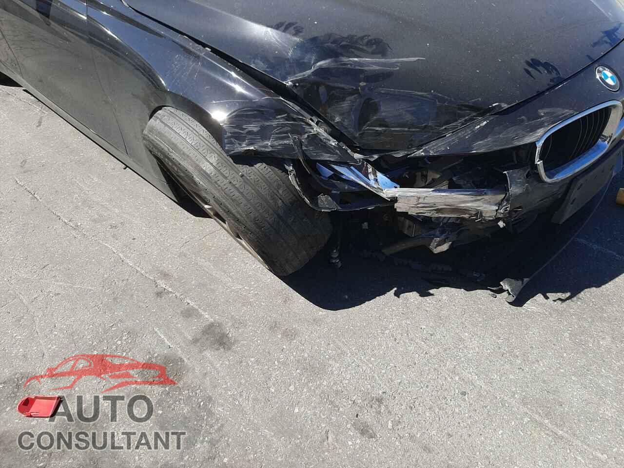 BMW 3 SERIES 2016 - WBA8E1G58GNU10955