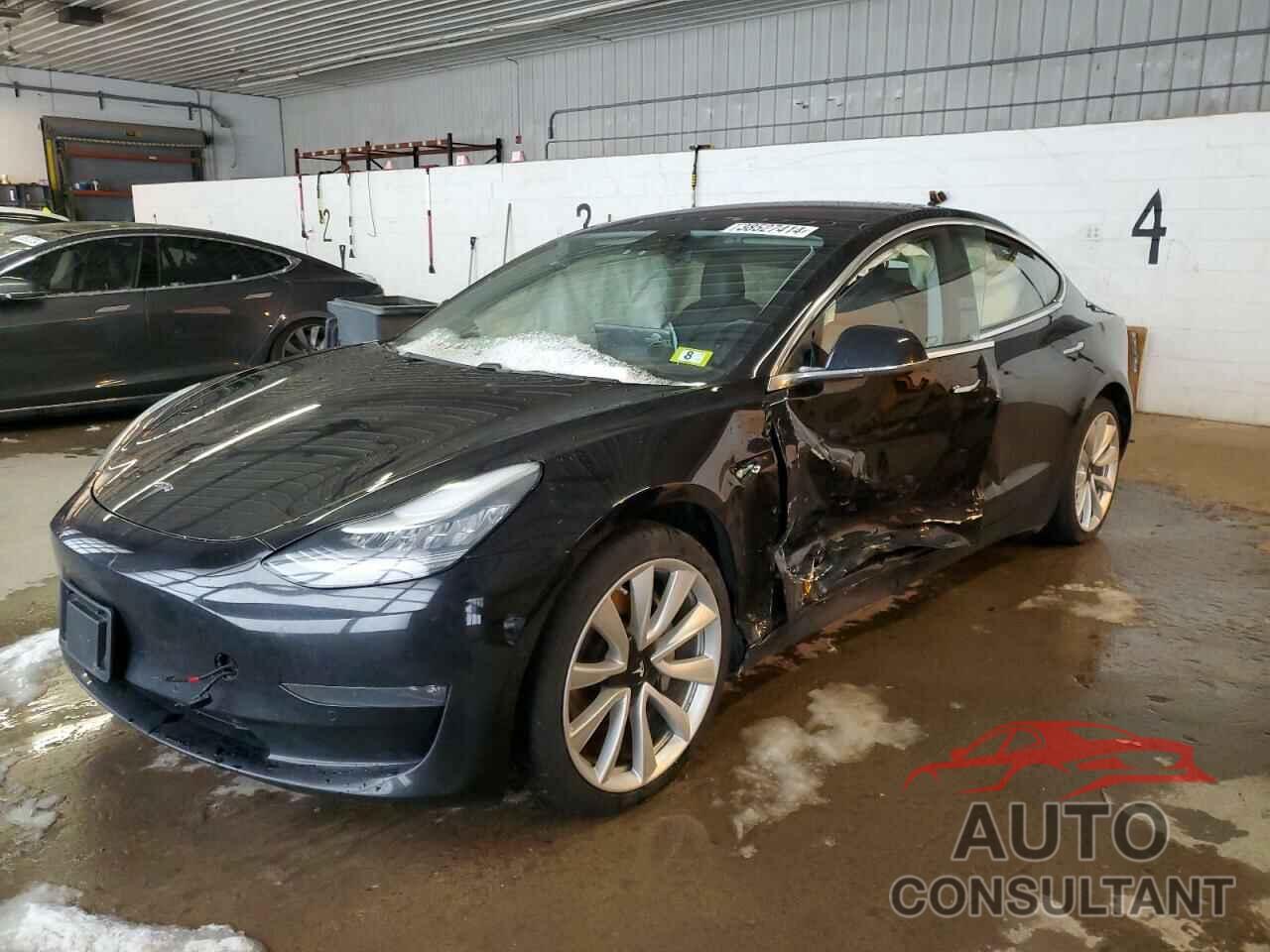 TESLA MODEL 3 2018 - 5YJ3E1EB5JF149117