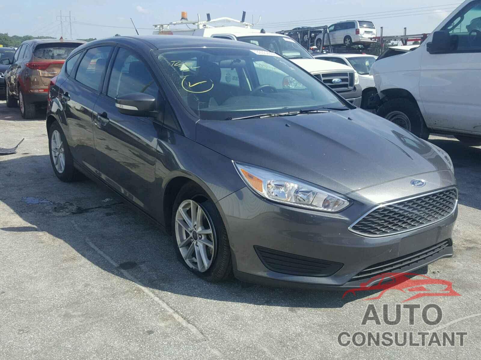 FORD FOCUS 2017 - 1FADP3K22HL247842
