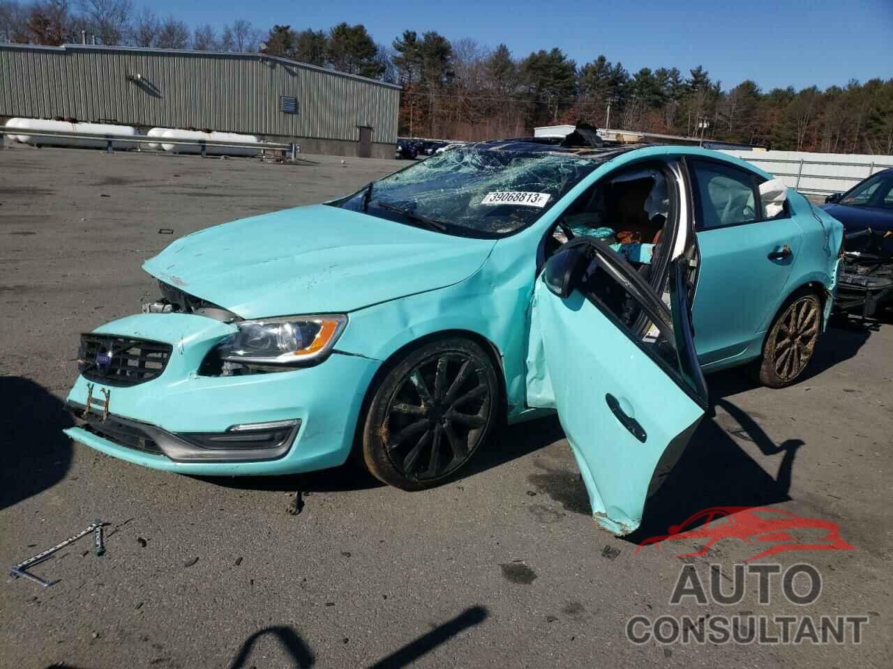 VOLVO S60 2015 - YV126MFK2F1340223