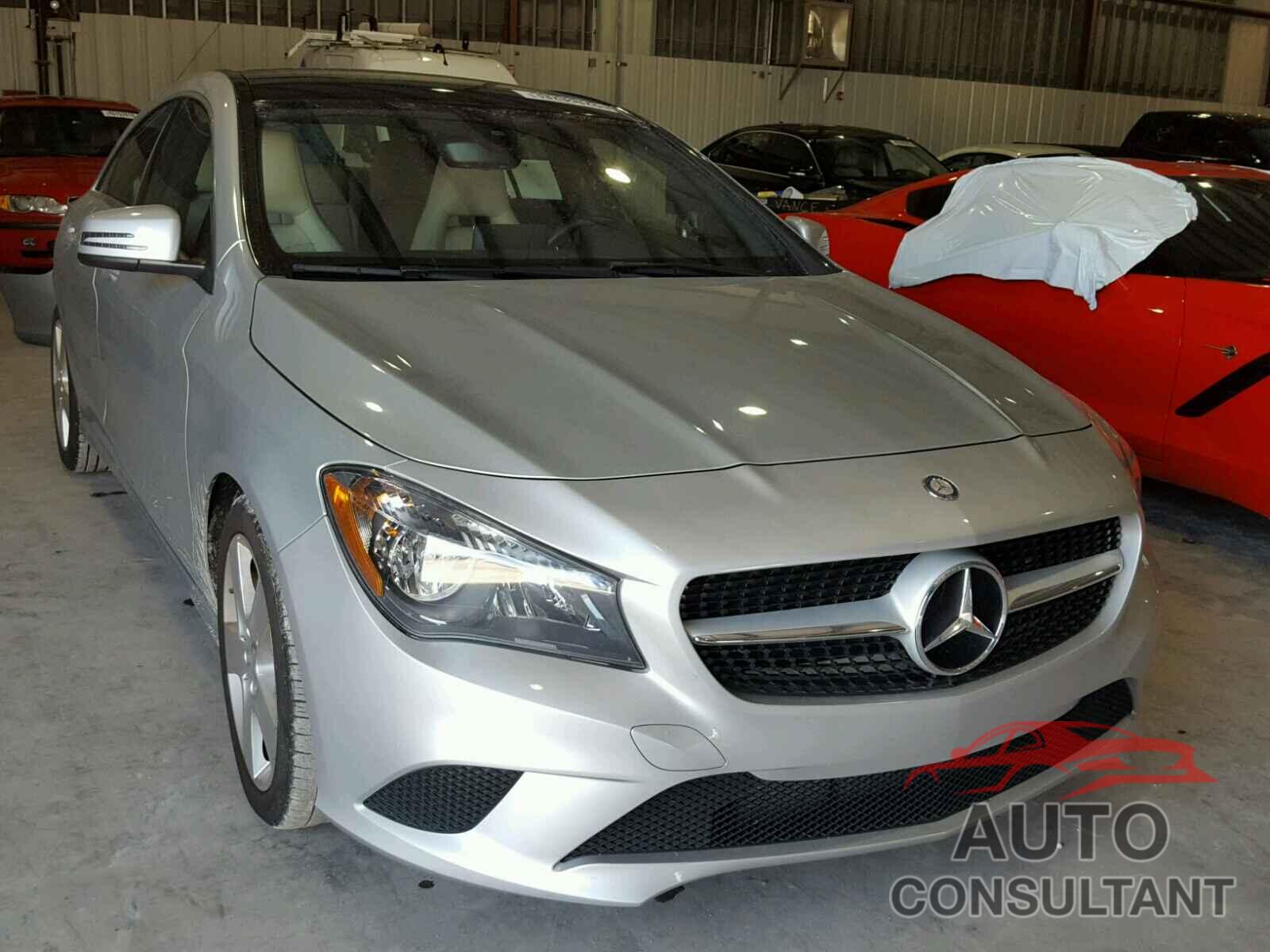 MERCEDES-BENZ CLA 250 2016 - WDDSJ4EB2GN305820