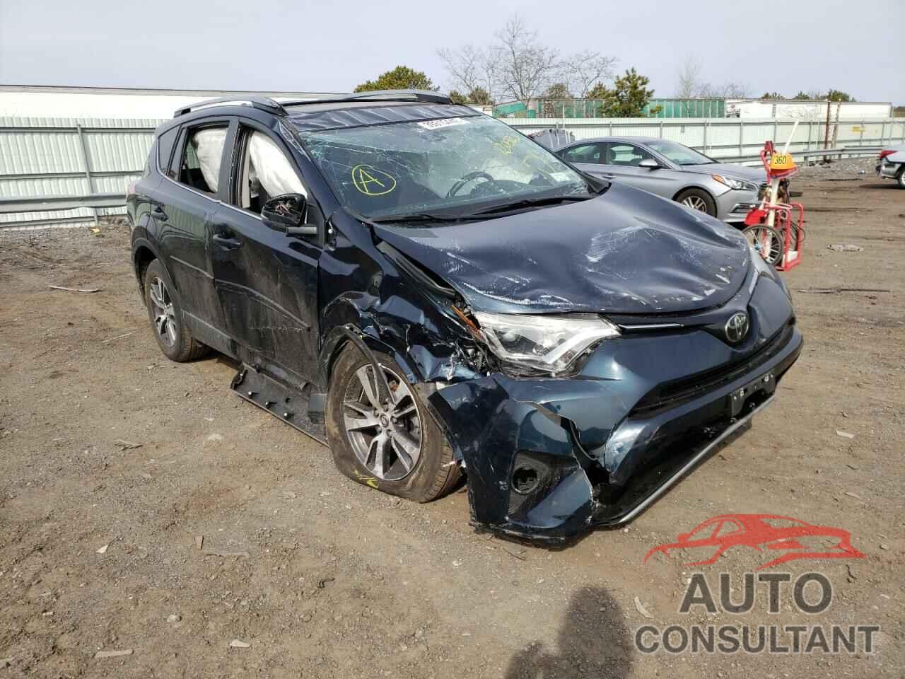 TOYOTA RAV4 2018 - JTMRFREV4JJ230523