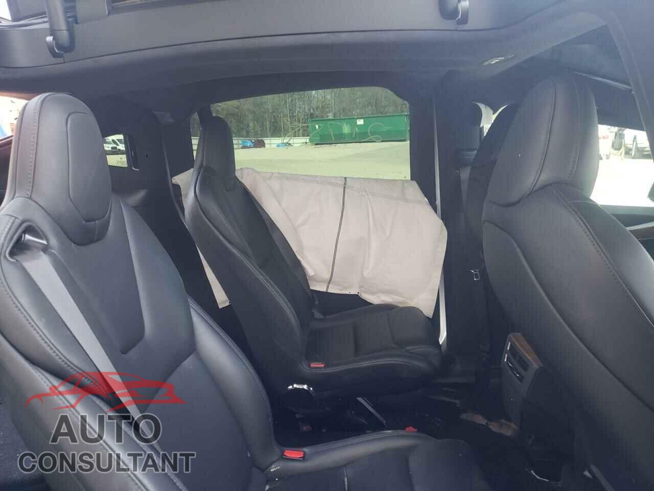 TESLA MODEL X 2020 - 5YJXCBE25LF263893