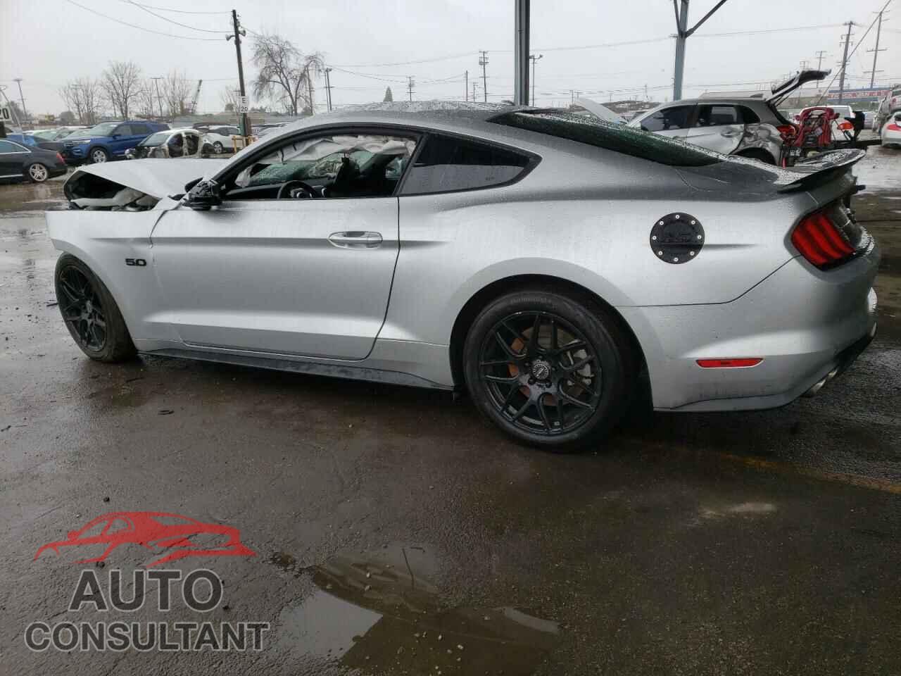 FORD MUSTANG 2019 - 1FA6P8CF6K5174509