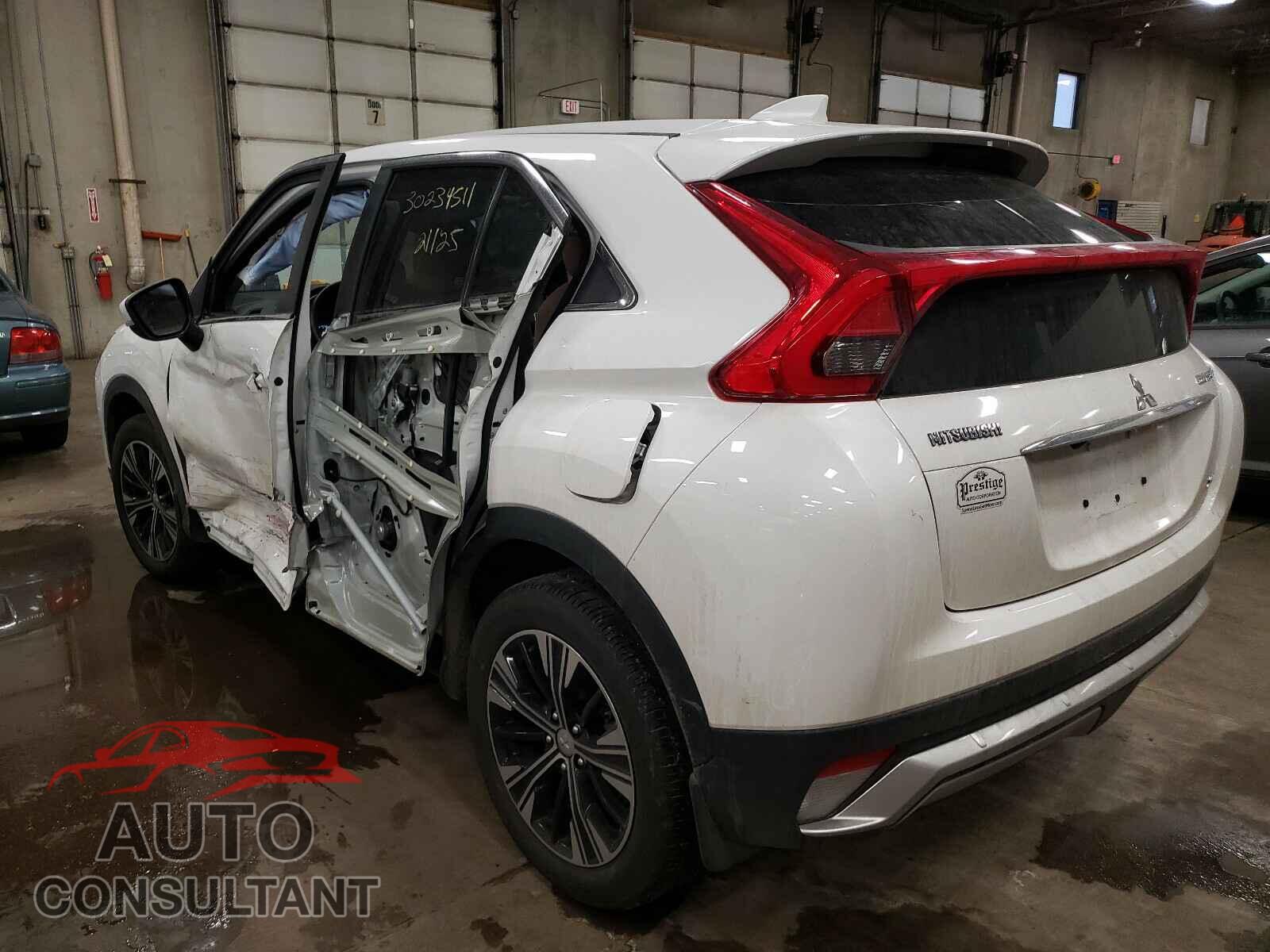 MITSUBISHI ECLIPSE 2018 - JA4AT5AA3JZ062676