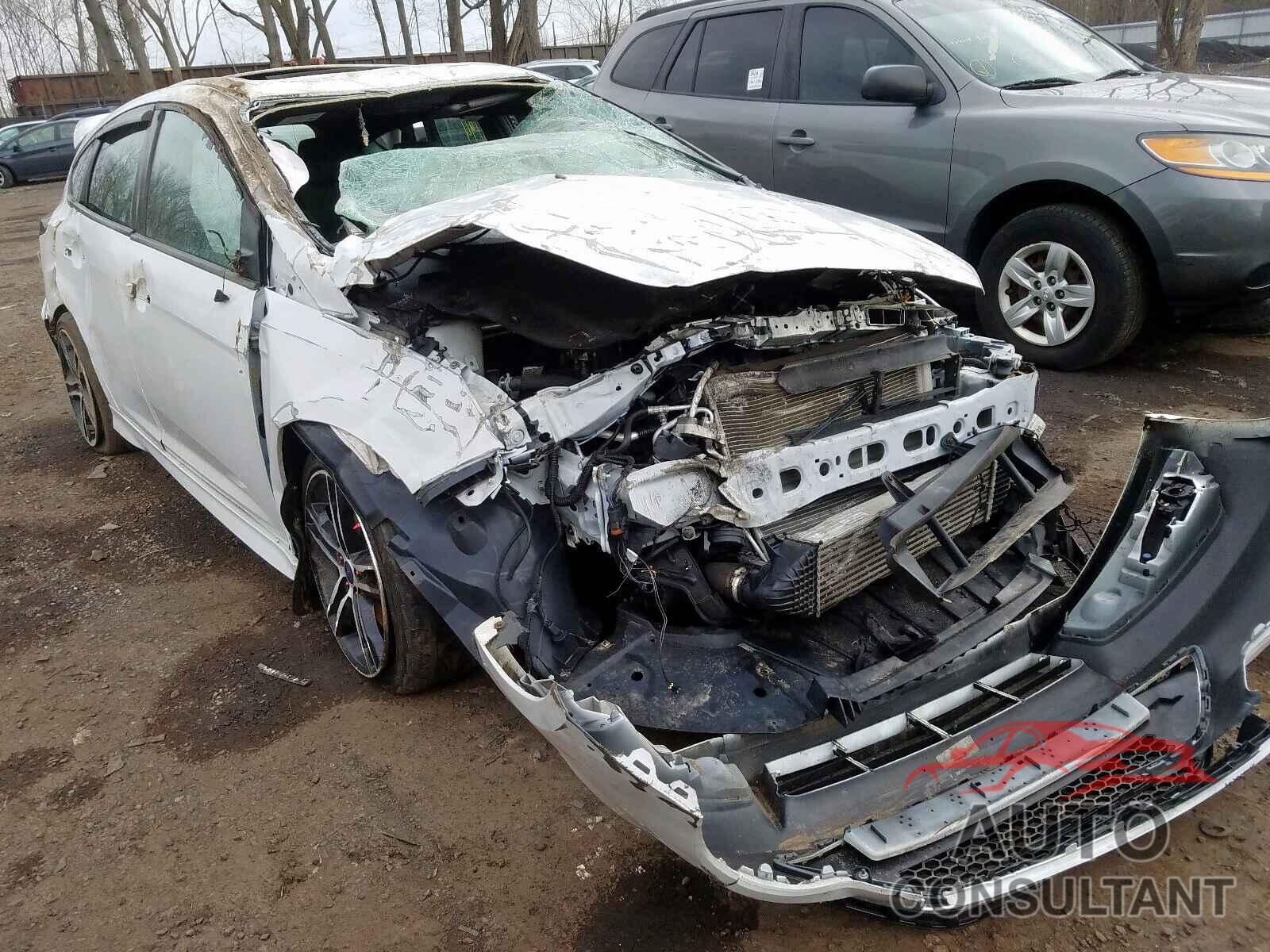 FORD FOCUS 2016 - 1FA6P8TH7G5231034