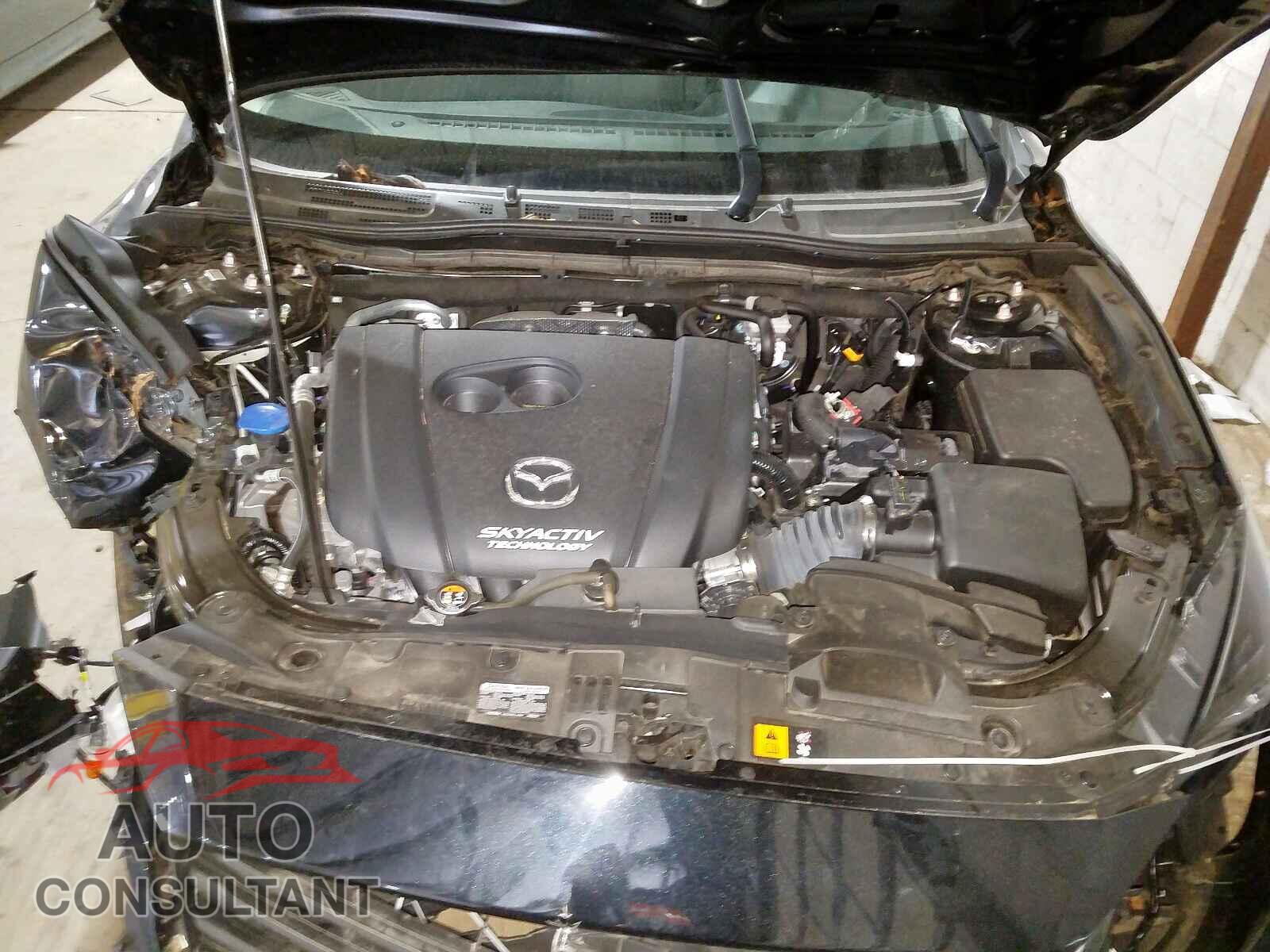 MAZDA 3 2018 - 5N1AZ2CJ9MC109244