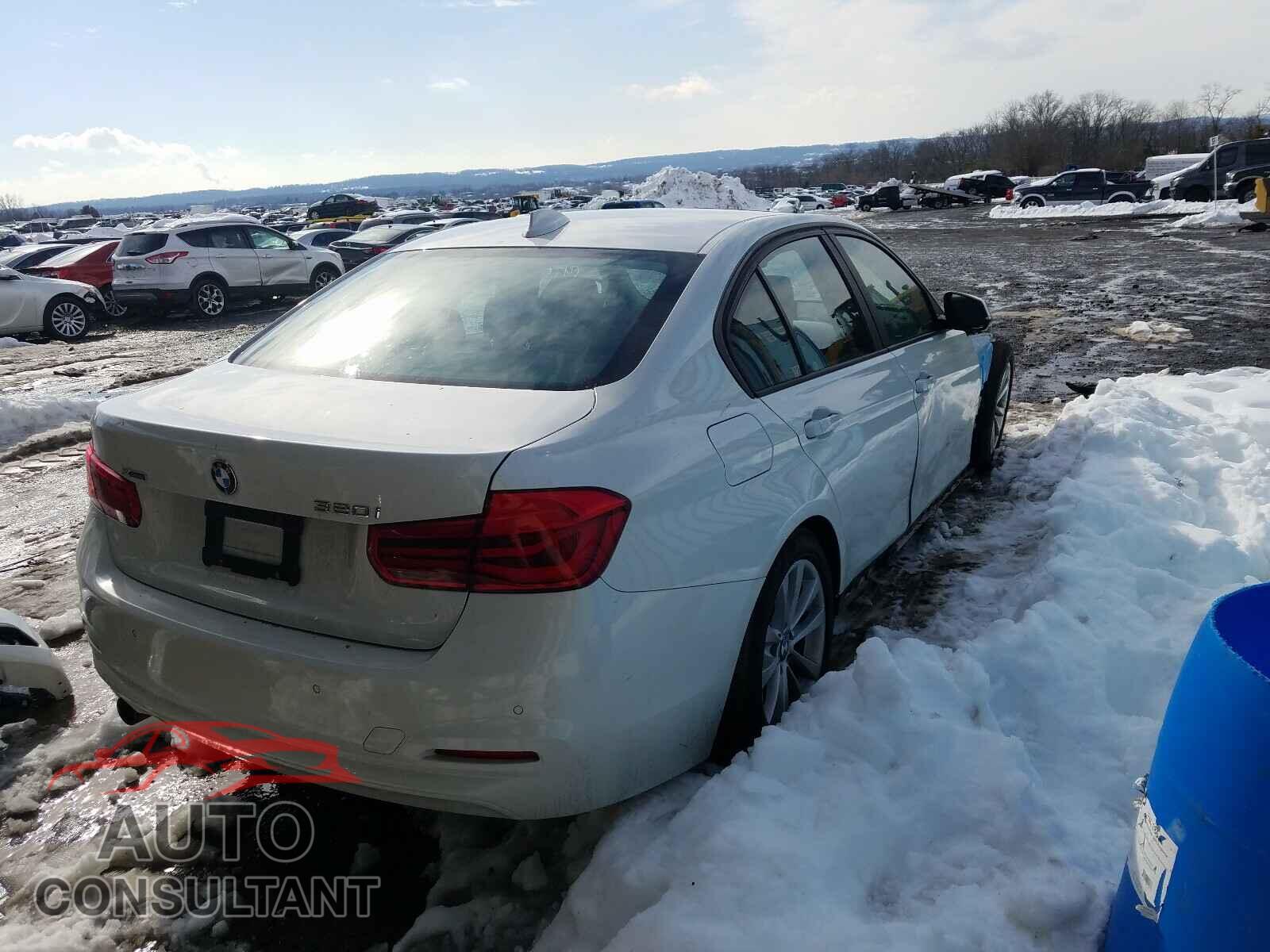 BMW 3 SERIES 2017 - WBA8A3C31HA067250