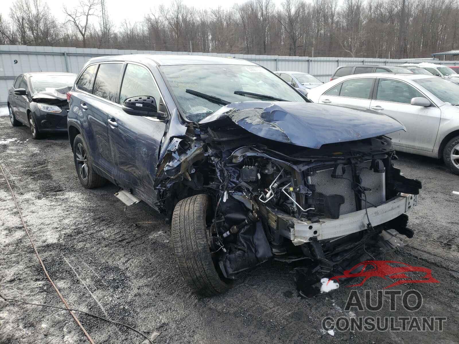 TOYOTA HIGHLANDER 2019 - 5TDZARFH1KS043736