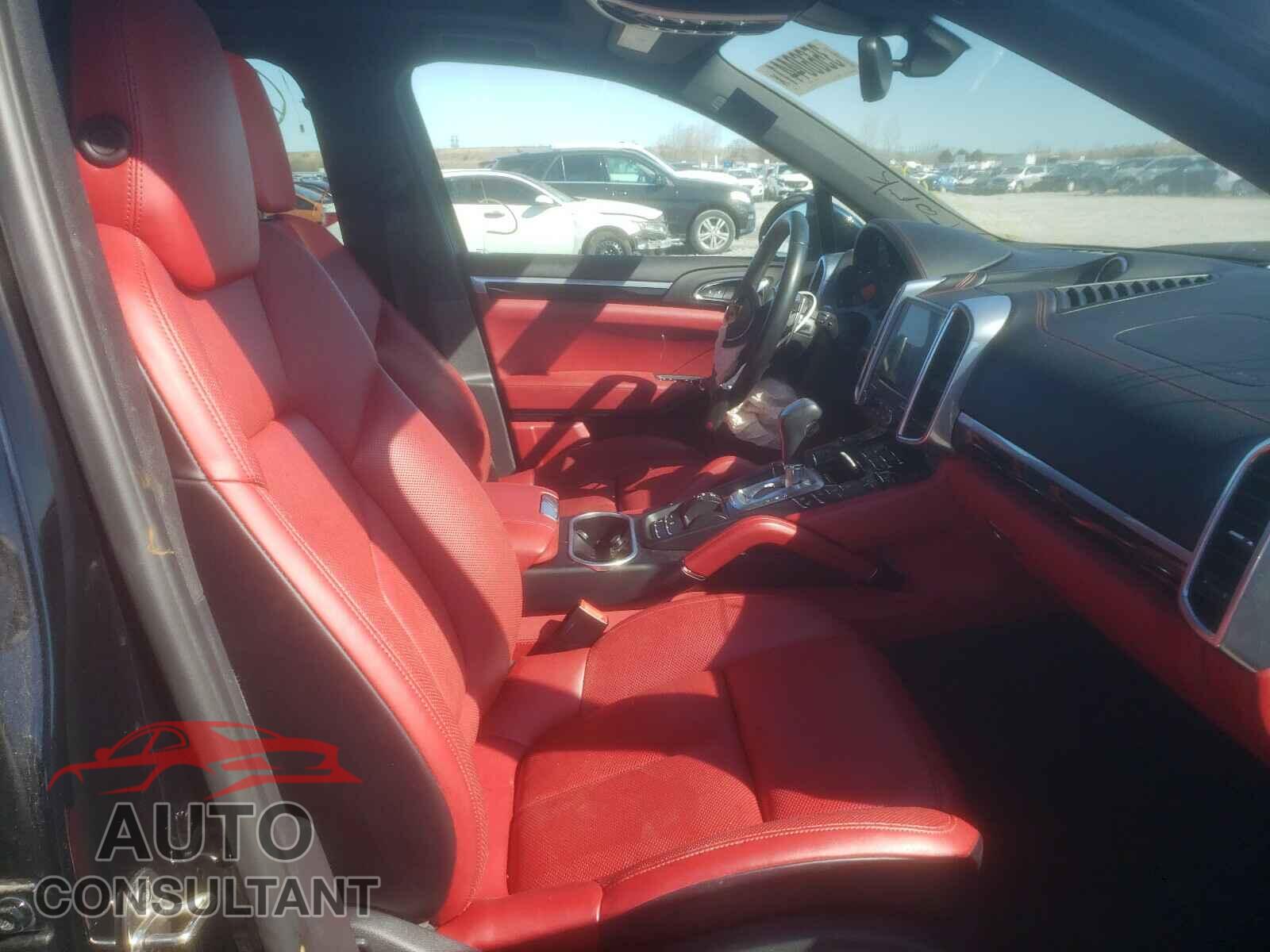 PORSCHE CAYENNE 2017 - WP1AB2A24HLA51262