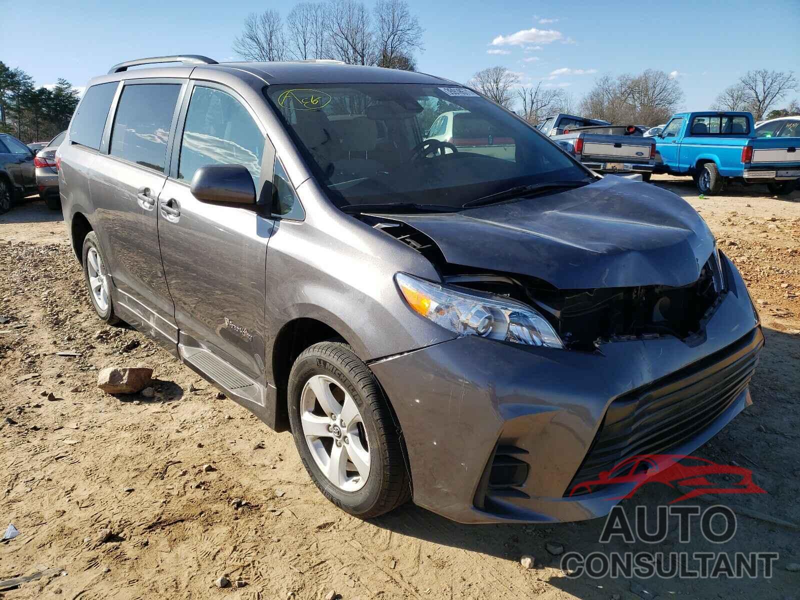 TOYOTA SIENNA 2018 - 5TDKZ3DC8JS964302