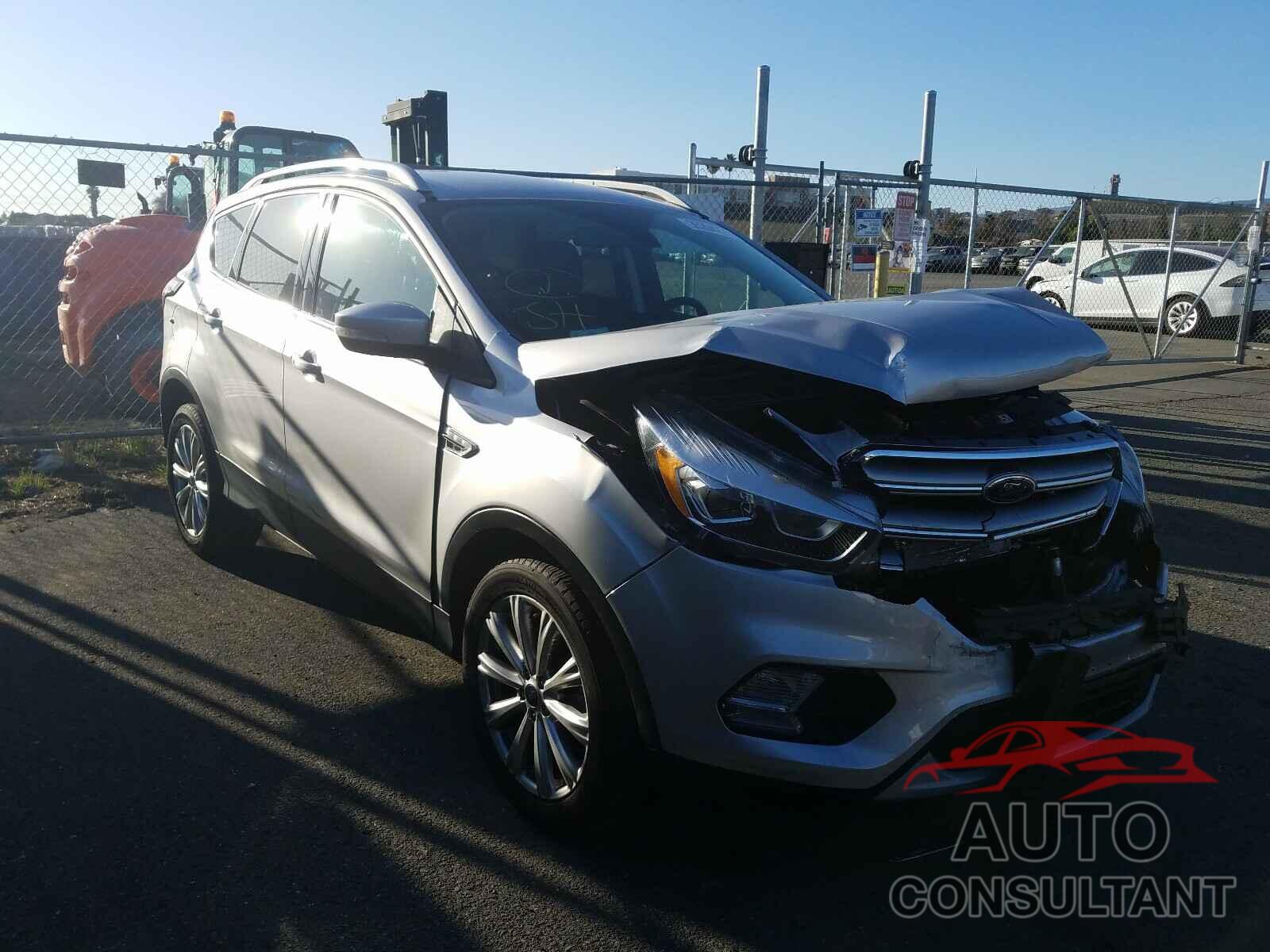 FORD ESCAPE 2017 - 1FMCU0J99HUE97578