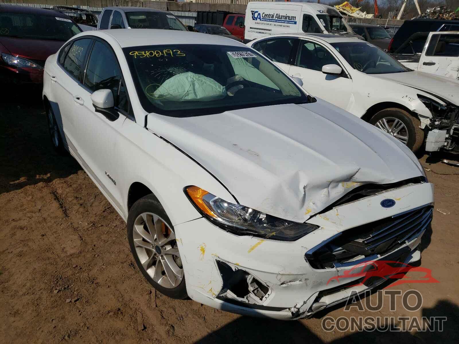 FORD FUSION 2019 - 3FA6P0LU3KR226188