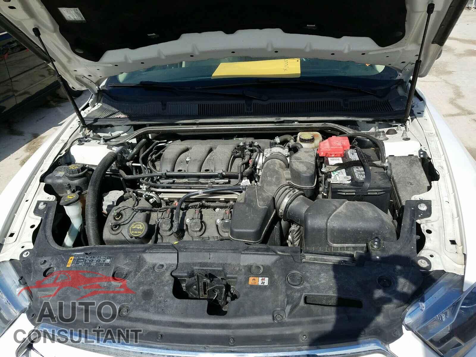 FORD TAURUS 2016 - 1FAHP2F82GG112331