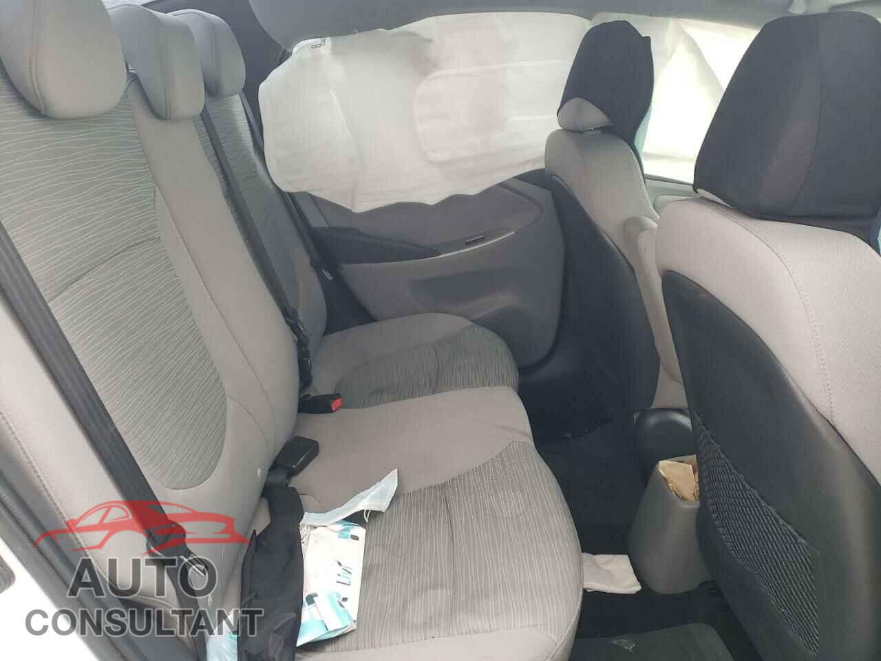 HYUNDAI ACCENT 2016 - KMHCT4AE7GU981089