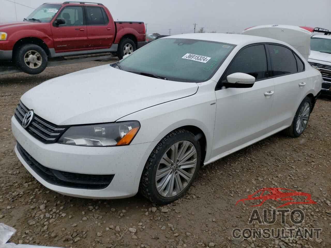VOLKSWAGEN PASSAT 2015 - 1VWAT7A35FC021881