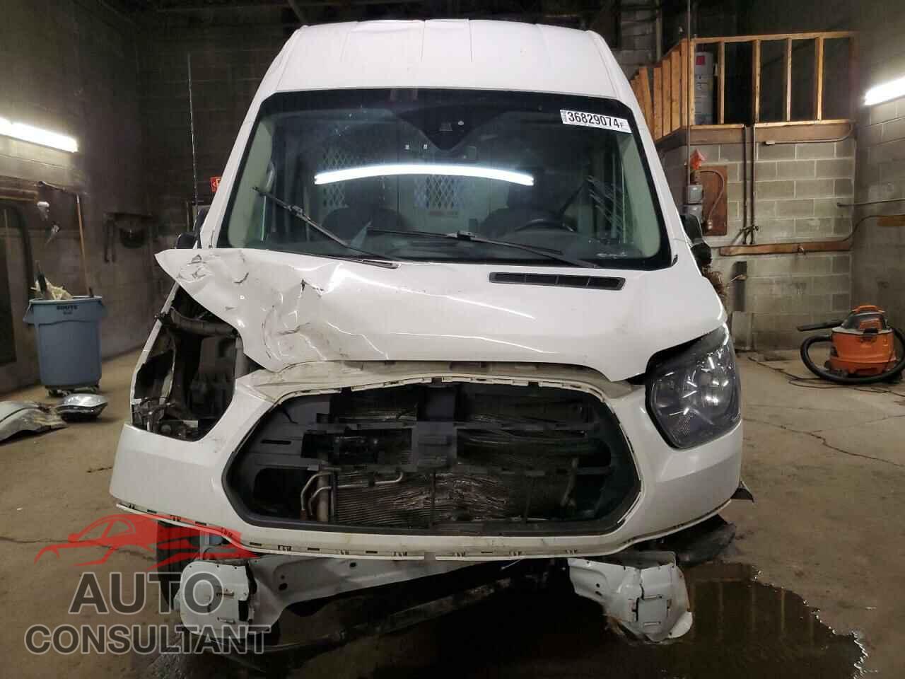 FORD TRANSIT 2018 - 1FTBW2XM4JKB24595