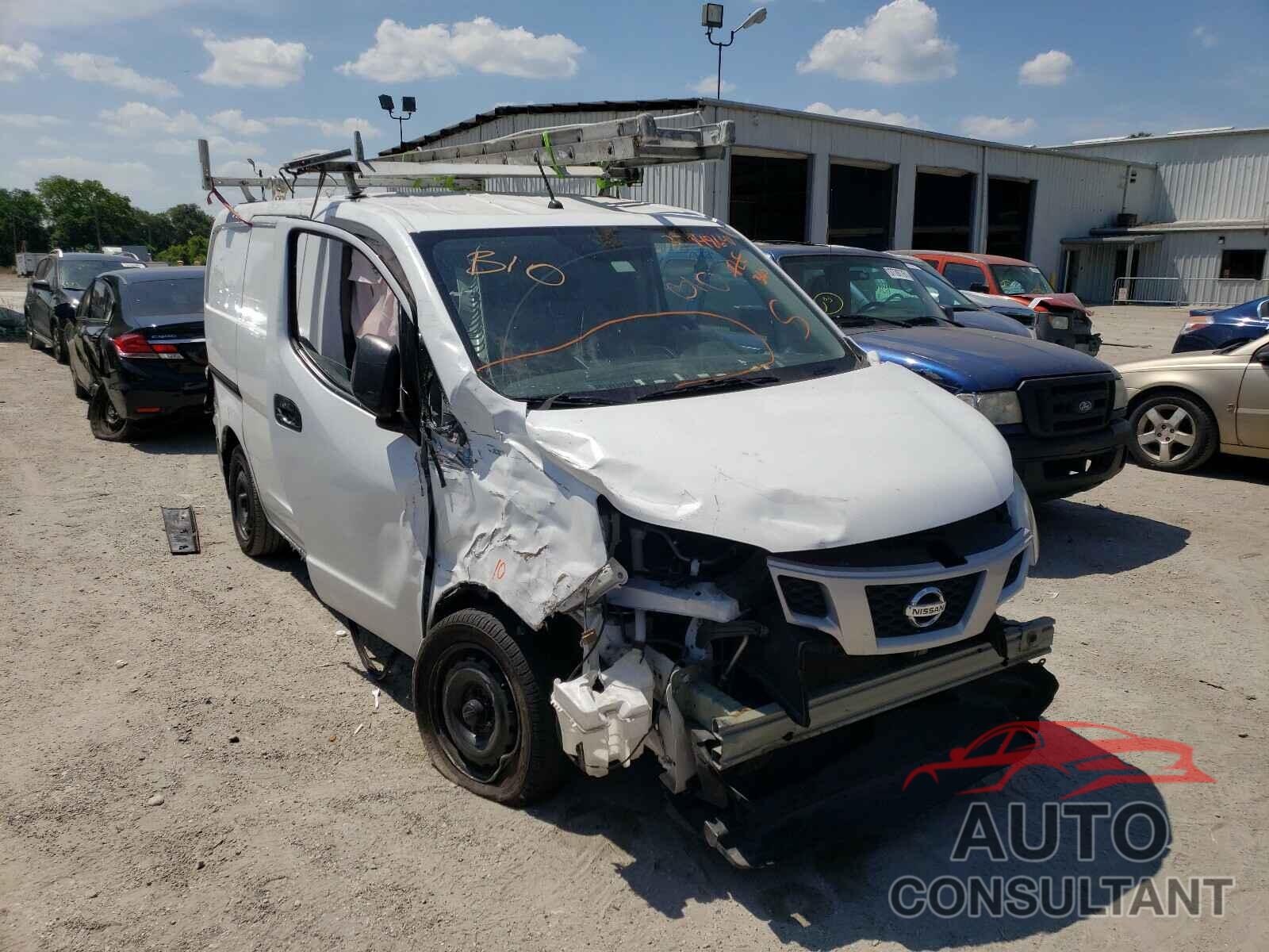 NISSAN NV 2017 - 3N6CM0KNXHK712057