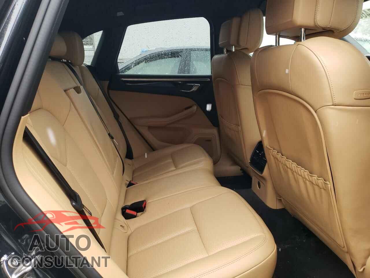 PORSCHE MACAN 2018 - WP1AA2A59JLB23835