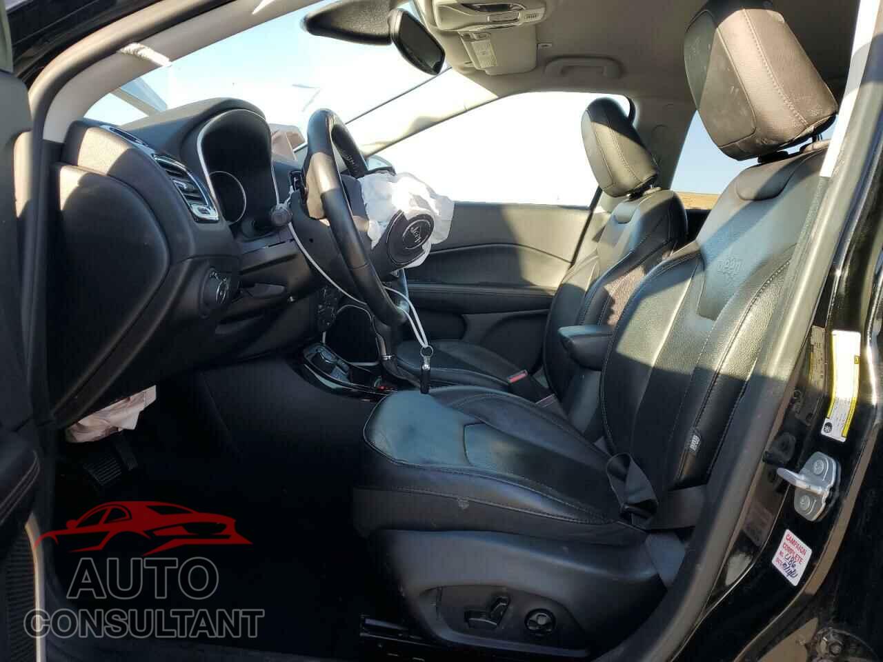 JEEP COMPASS 2018 - 3C4NJDCB7JT372737