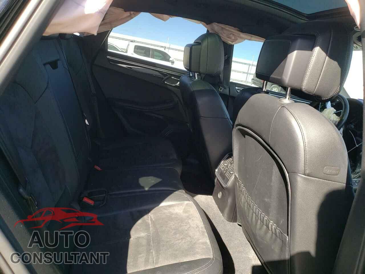 PORSCHE MACAN 2018 - WP1AA2A59JLB06078