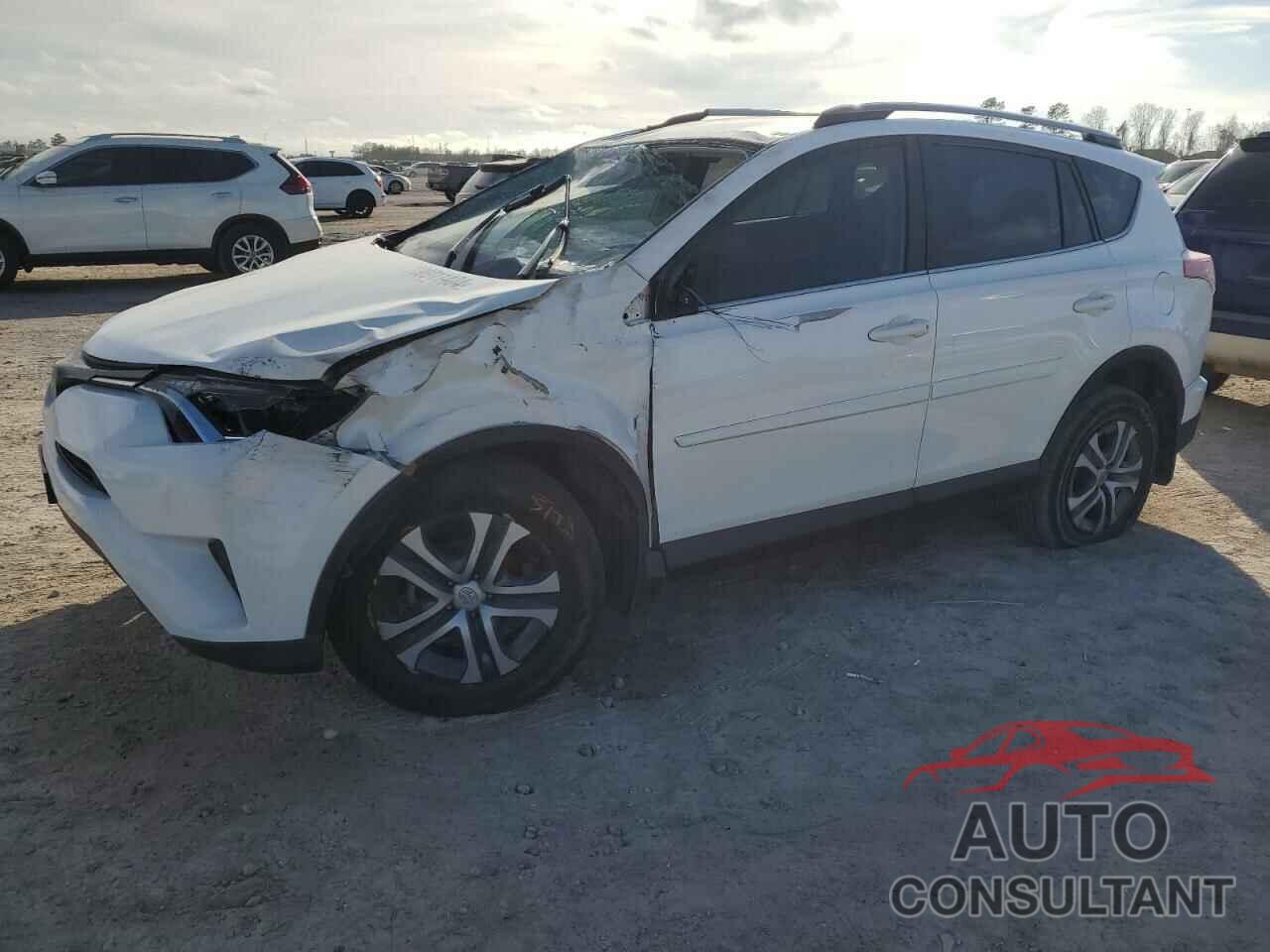 TOYOTA RAV4 2017 - JTMZFREV3HJ712295