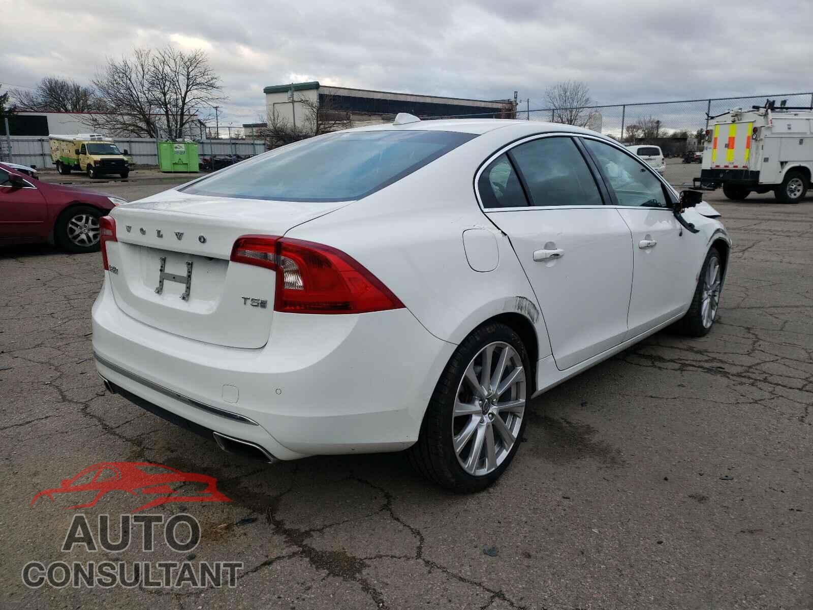 VOLVO S60 2016 - LYV402FM6GB100026