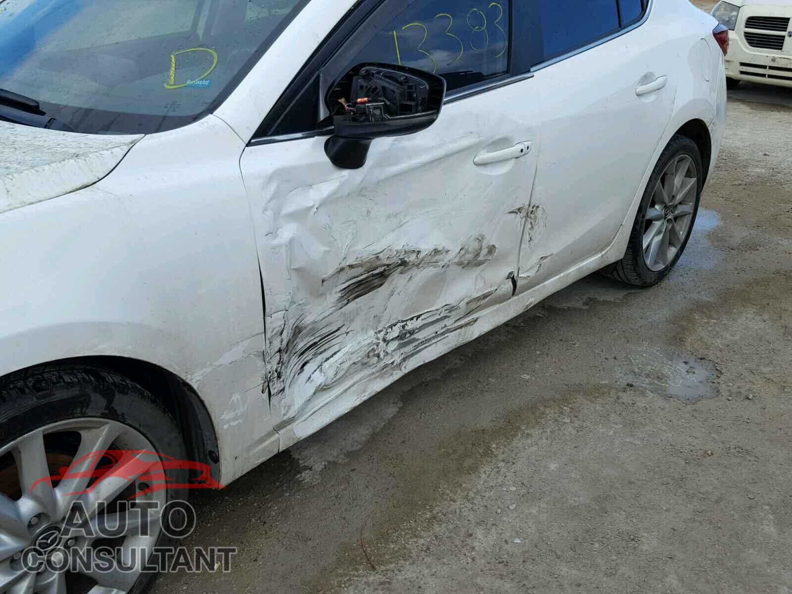 MAZDA 3 2017 - 3MZBN1V7XHM126488