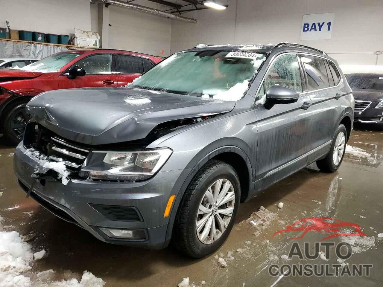 VOLKSWAGEN TIGUAN 2018 - 3VV2B7AX2JM029202