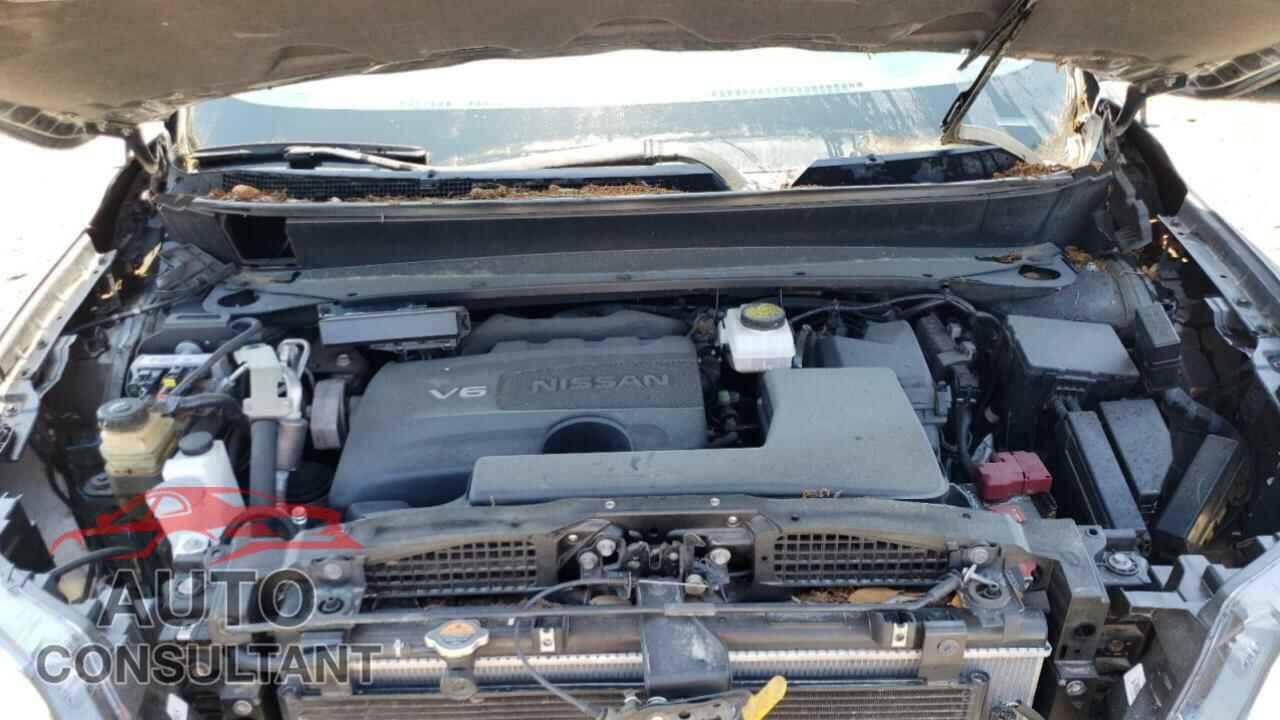 NISSAN PATHFINDER 2017 - 5N1DR2MN9HC908770