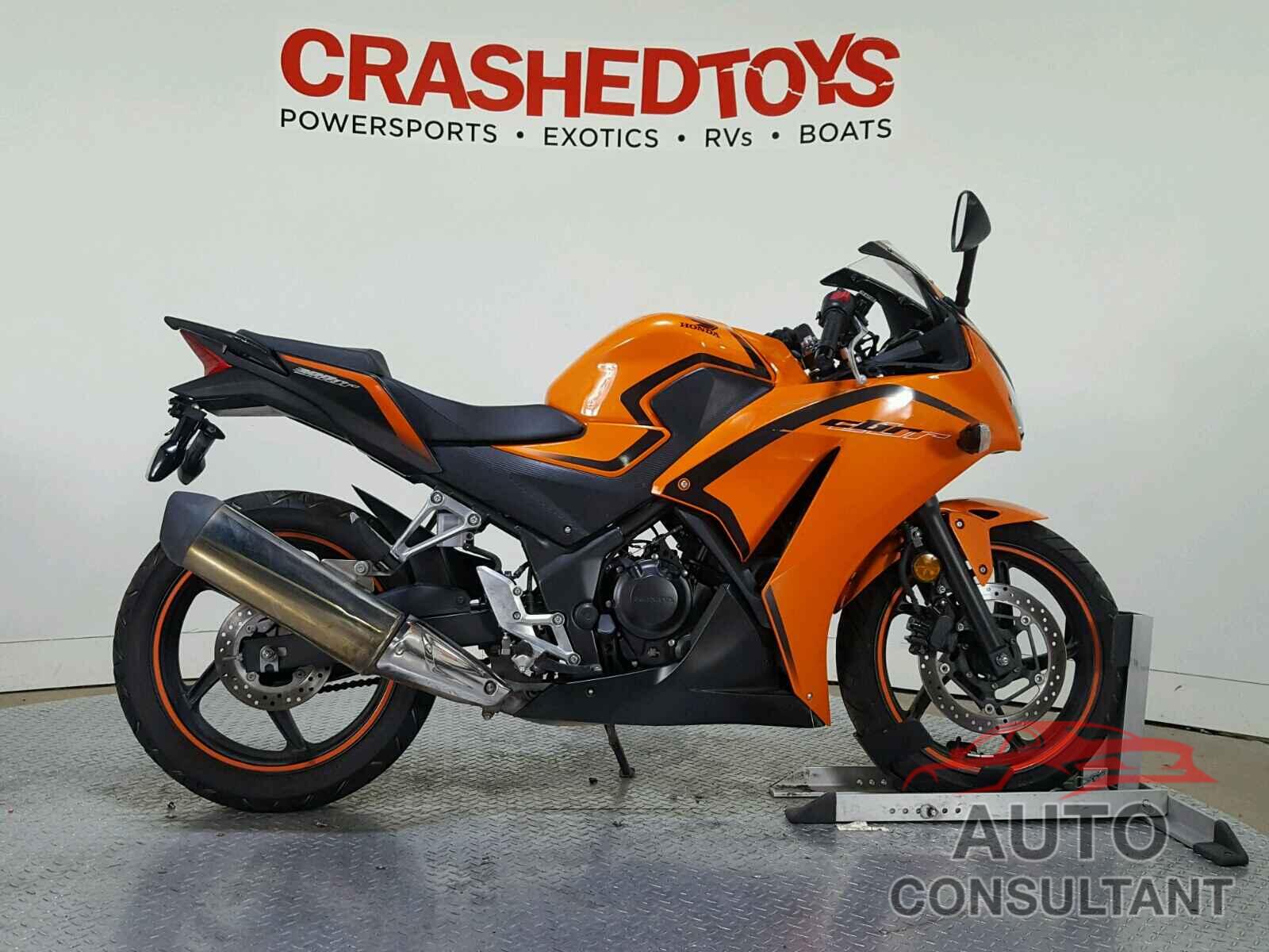HONDA CBR300 R 2016 - MLHNC5105G5201153