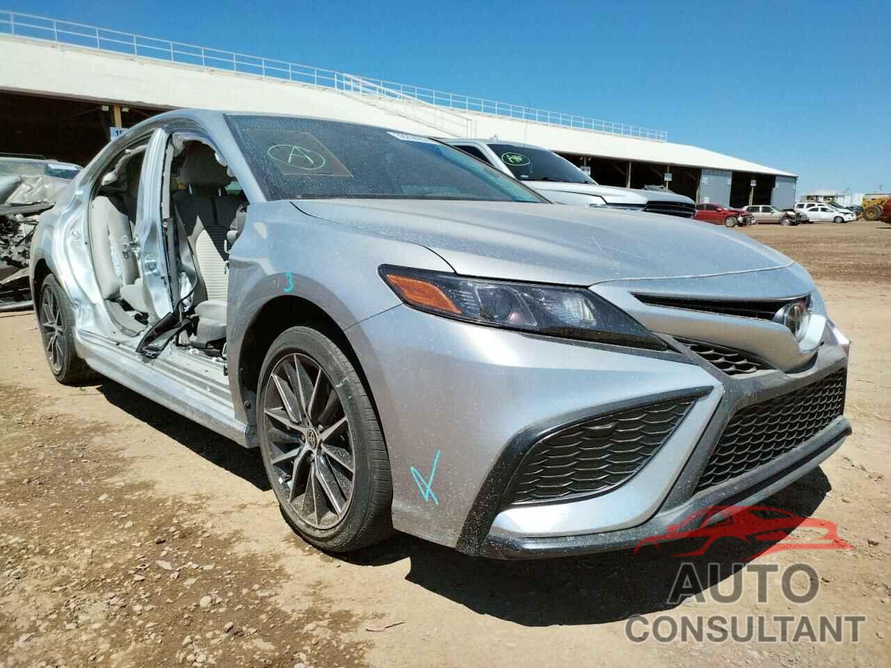 TOYOTA CAMRY 2021 - 4T1G11AK6MU527973