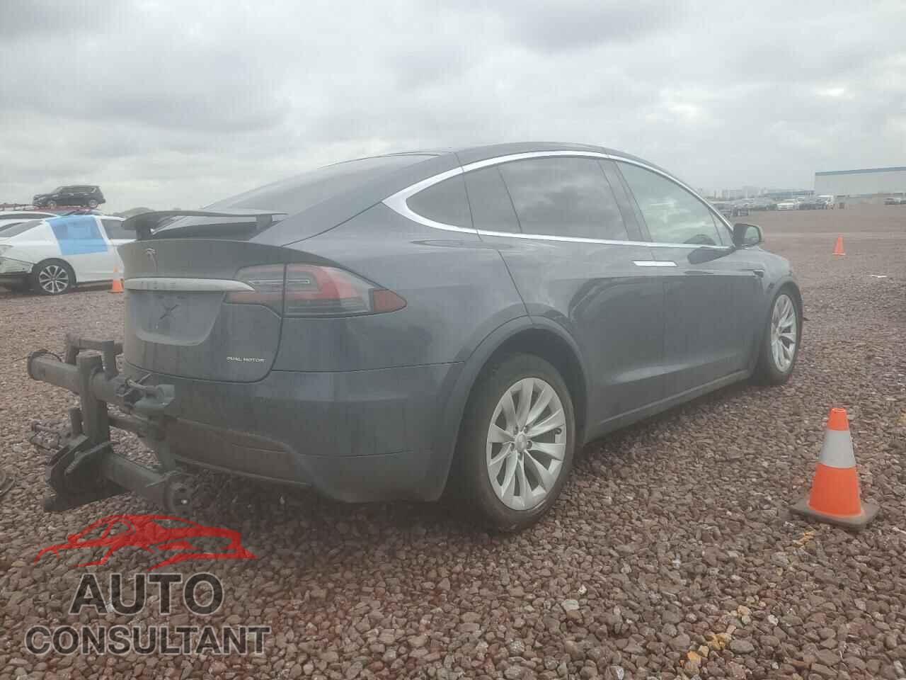 TESLA MODEL X 2019 - 5YJXCDE2XKF183676