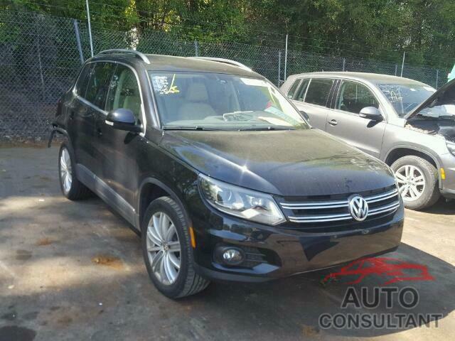 VOLKSWAGEN TIGUAN 2016 - WVGAV7AX9GW525846