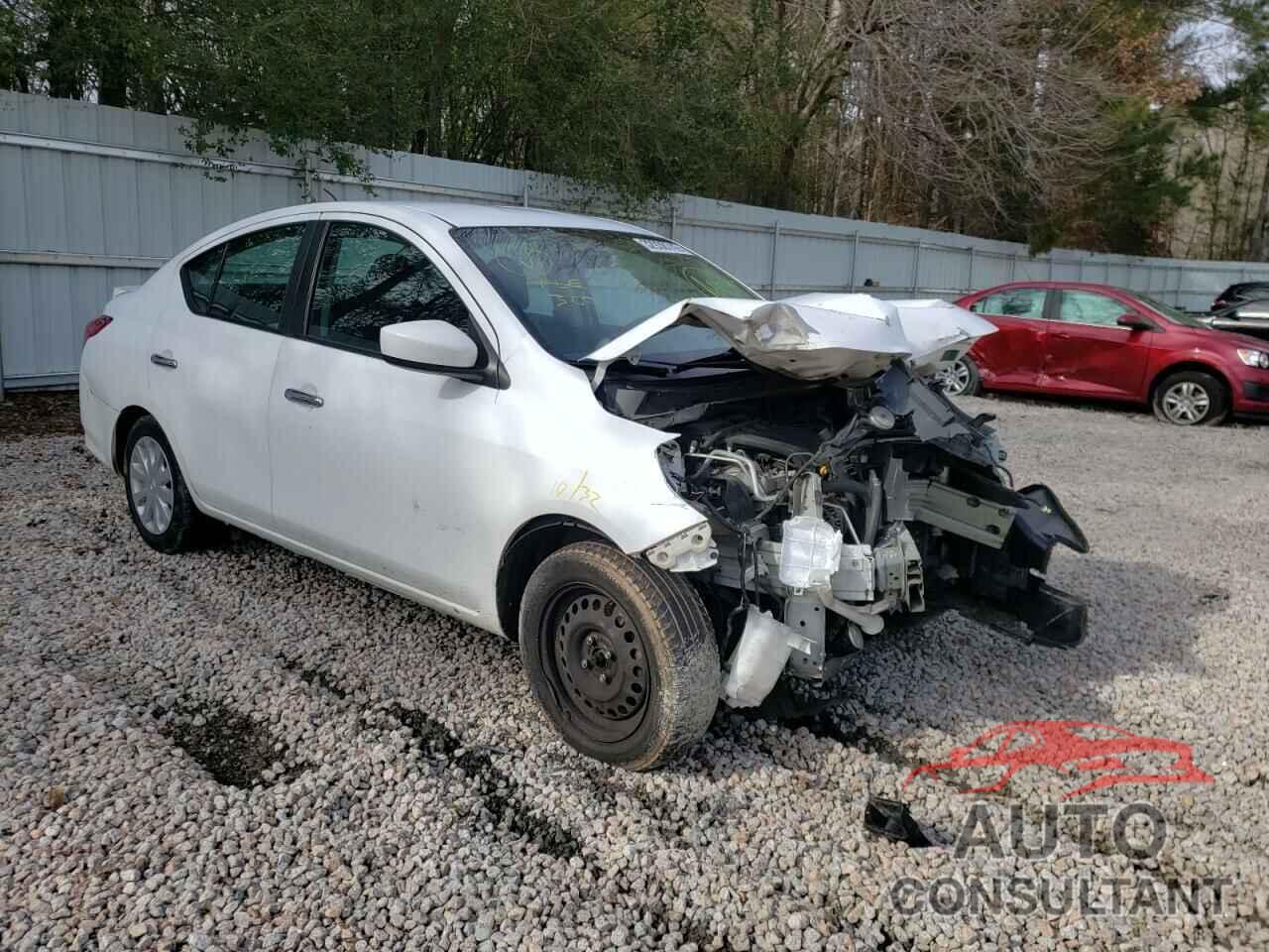 NISSAN VERSA 2018 - 3N1CN7AP7JL804015