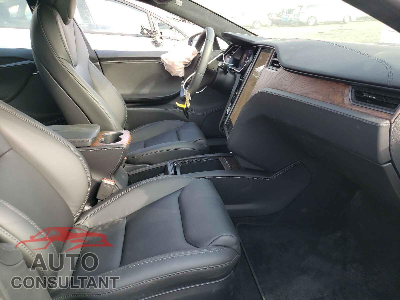 TESLA MODEL S 2021 - 5YJSA1E24MF425668
