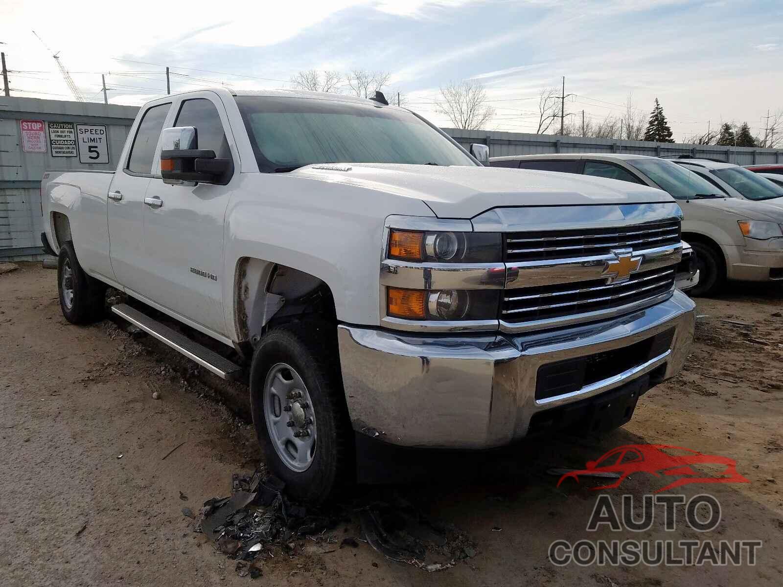 CHEVROLET SILVERADO 2015 - KMHGN4JE1GU130417