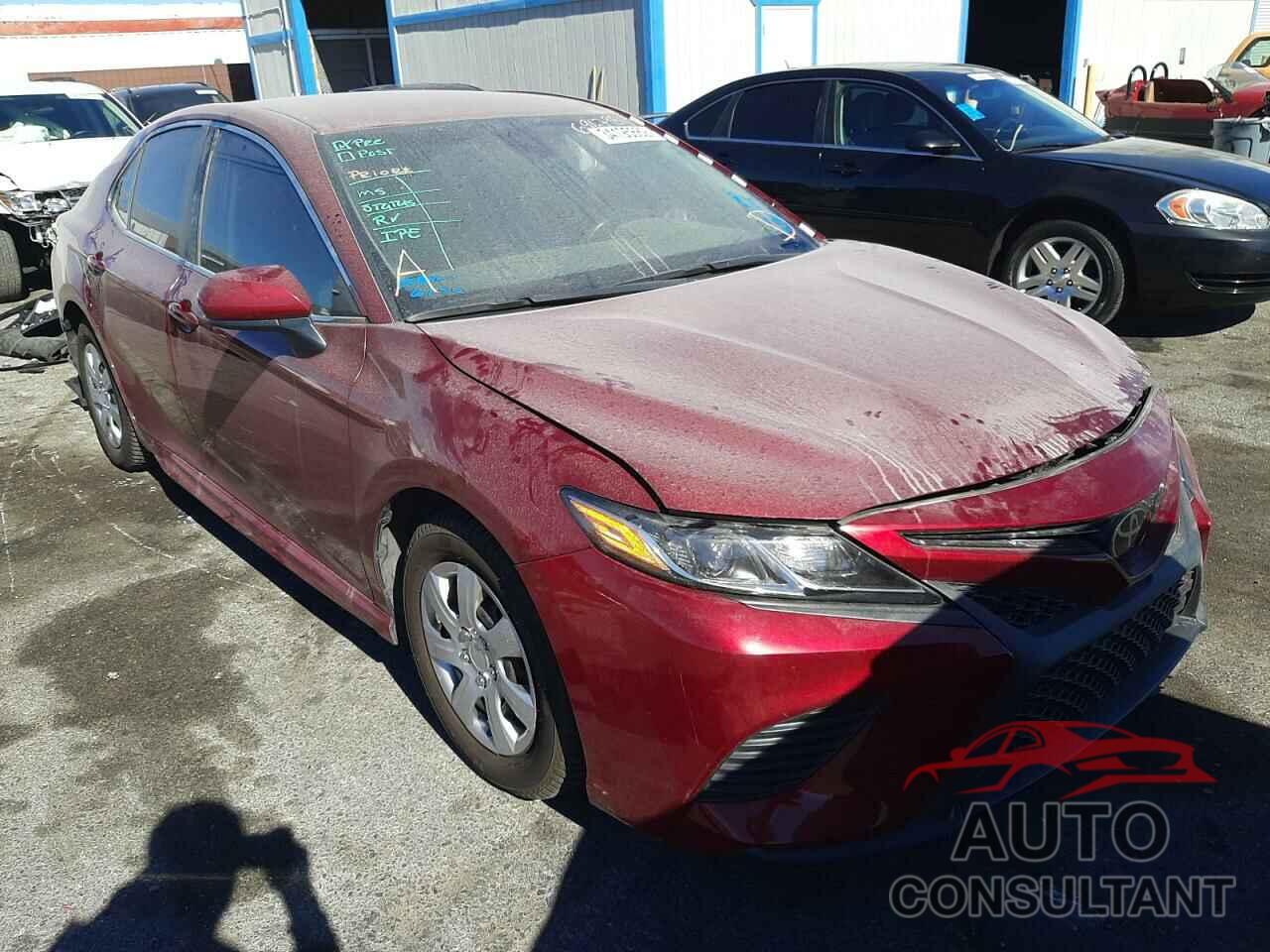 TOYOTA CAMRY 2018 - 4T1B11HK5JU657884