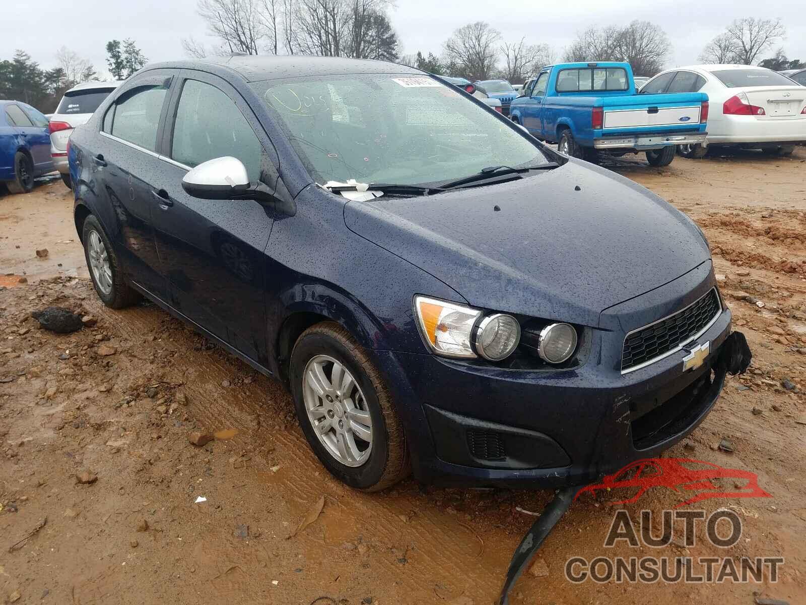 CHEVROLET SONIC 2016 - 1G1JC5SH2G4168522