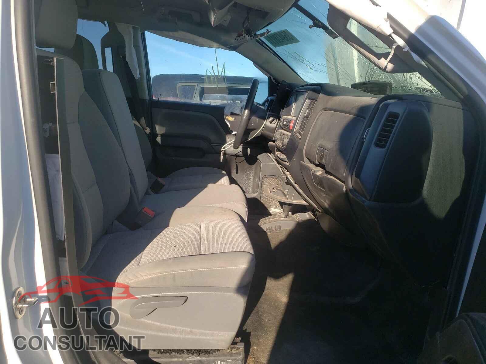 CHEVROLET SILVERADO 2018 - 1GCVKNEC5JZ313669