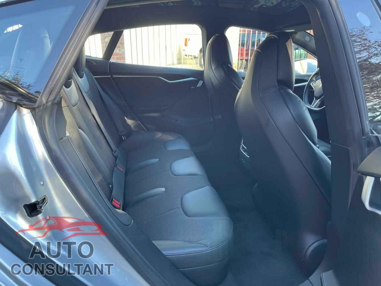 TESLA MODEL S 2017 - 5YJSA1E18HF209965