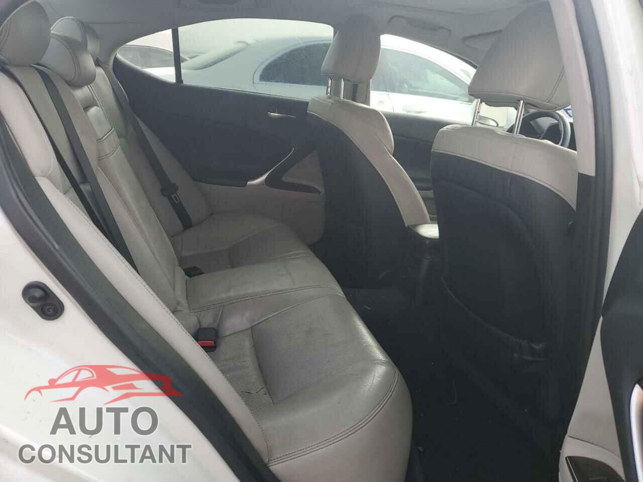 LEXUS IS 2010 - JTHBF5C22A5111945
