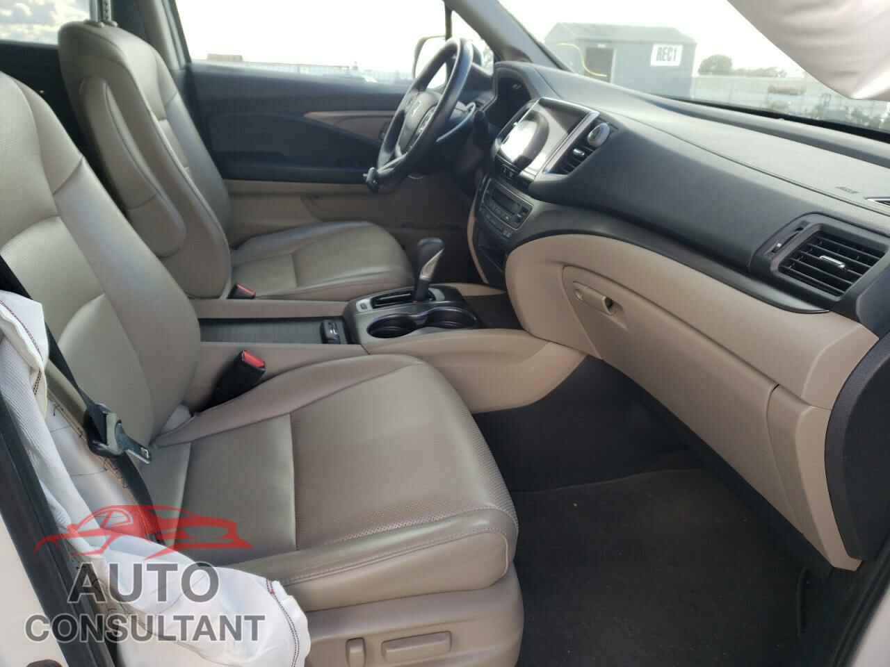 HONDA RIDGELINE 2018 - 5FPYK3F69JB014385